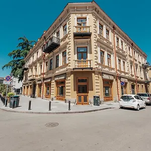  Апартаменты Orbeliani